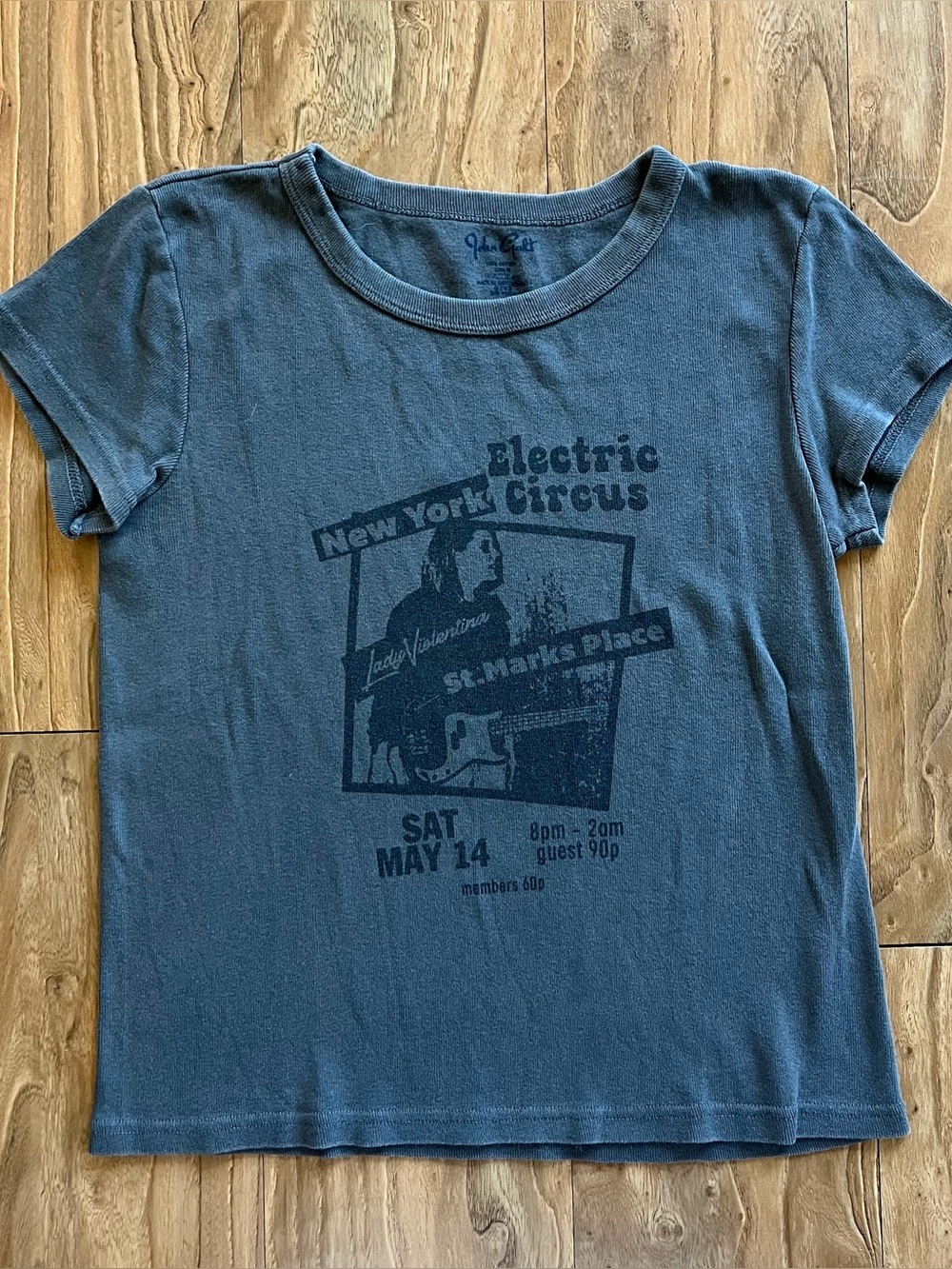 Brandy Melville Electric Circus t-shirt